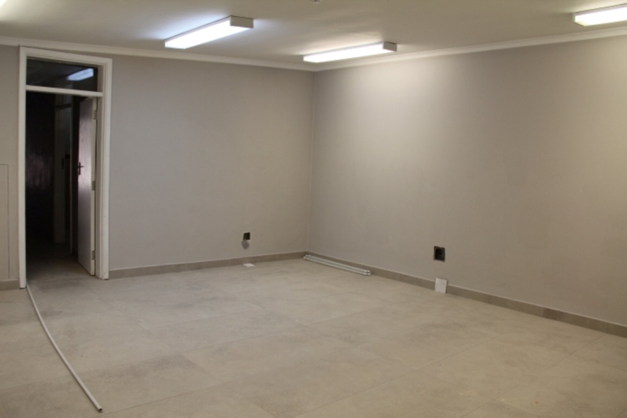 To Let Commercial Property for Rent in Dormehls Drift Western Cape